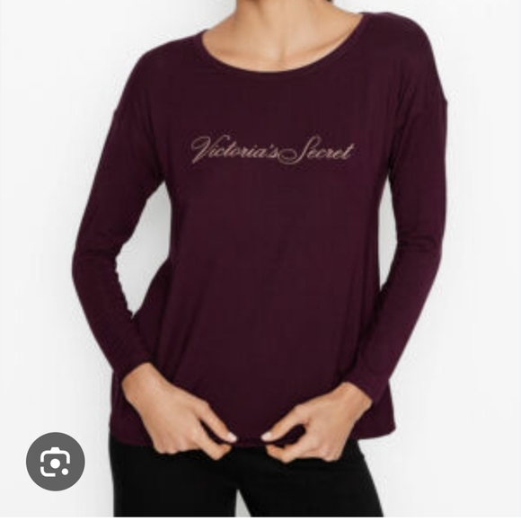 Victoria's Secret Red Fitted Long Sleeve Tee - Picture 1 of 3